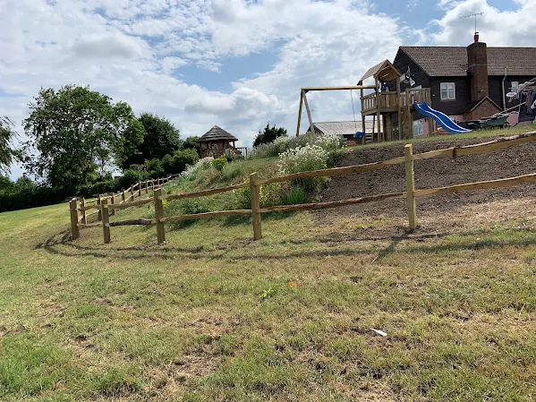 Farm fence, landscaping, Kent